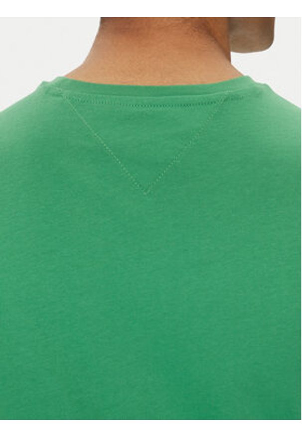 Tommy Jeans T-Shirt Essential DM0DM20740 Zielony Slim Fit. Kolor: zielony. Materiał: bawełna