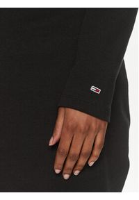 Tommy Jeans Sukienka dzianinowa Ess Logo DW0DW16481 Czarny Slim Fit. Kolor: czarny. Materiał: bawełna #5