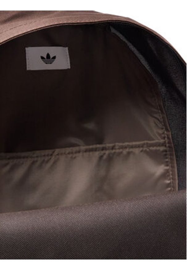 Adidas - adidas Plecak Adicolor Classic Backpack KQ6388 Brązowy. Kolor: brązowy. Materiał: materiał