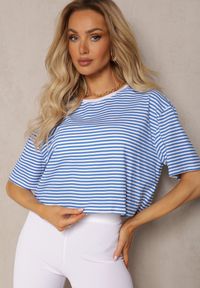 Renee - Niebieski Oversizowy T-shirt Cropped w Paski z Elastycznej Bawełny Akrida. Kolor: niebieski. Materiał: bawełna. Wzór: paski. Sezon: lato #3
