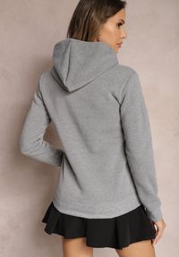 Renee - Szara Ocieplana Bluza z Ozdobnym Nadrukiem i Kapturem Hitee. Typ kołnierza: kaptur. Kolor: szary. Materiał: polar, dzianina, tkanina. Wzór: nadruk #5