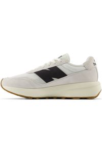 Buty unisex New Balance U370CA – beżowe. Kolor: beżowy. Materiał: zamsz, skóra. Szerokość cholewki: normalna. Sezon: lato #5