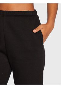 Gina Tricot Spodnie dresowe Basic 87590 Czarny Regular Fit. Kolor: czarny. Materiał: bawełna, dresówka #2