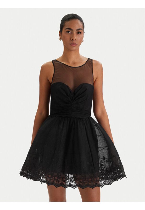 BARDOT - Bardot Sukienka koktajlowa Hilda 60223DB Czarny Slim Fit. Kolor: czarny. Materiał: syntetyk. Styl: wizytowy