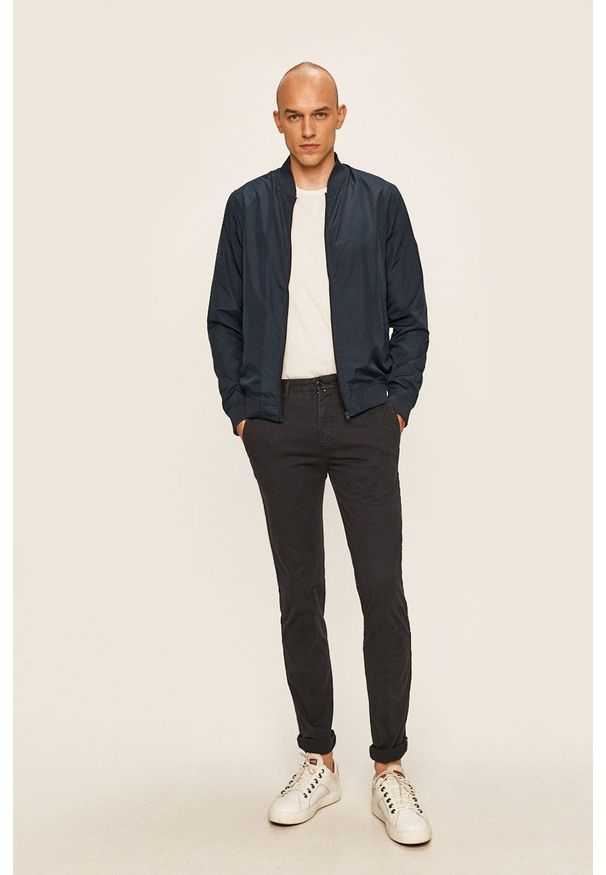 Marc O'Polo - Spodnie. Okazja: na co dzień. Kolor: niebieski. Materiał: tkanina. Styl: casual