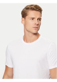 Guess T-Shirt M4GP39 K7HD0 Biały Regular Fit. Kolor: biały. Materiał: bawełna #5
