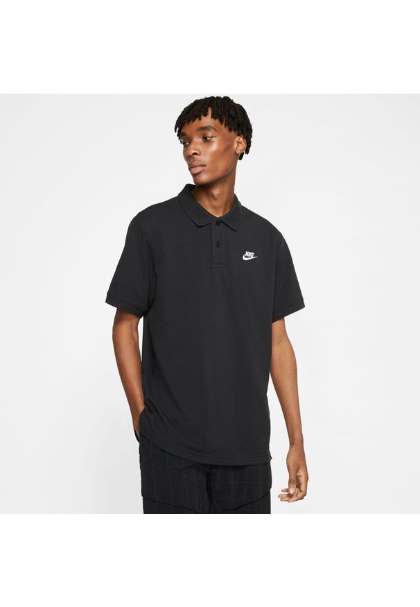 Podkoszulek męskie Nike Sportswear Polo. Typ kołnierza: polo. Kolor: czarny. Materiał: bawełna, materiał. Sport: joga i pilates
