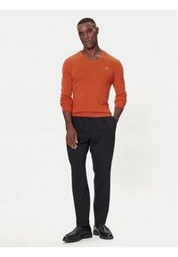 GANT - Gant Sweter 8050274 Pomarańczowy Regular Fit. Kolor: pomarańczowy. Materiał: wełna #5