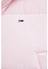 Tommy Jeans Kurtka damska kolor różowy zimowa. Okazja: na co dzień. Kolor: różowy. Materiał: puch. Sezon: zima. Styl: casual #3