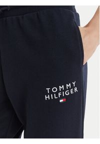 TOMMY HILFIGER - Tommy Hilfiger Spodnie dresowe UW0UW04522 Granatowy Regular Fit. Kolor: niebieski. Materiał: syntetyk, bawełna #3