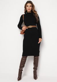 Born2be - Czarna Dzianinowa Sukienka Midi z Prążkowaniem Arwesse. Kolor: czarny. Materiał: prążkowany, dzianina. Długość rękawa: długi rękaw. Długość: midi #3