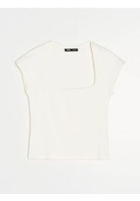 Sinsay - Prążkowana koszulka z rękawem kimono - kremowy. Kolor: kremowy. Materiał: prążkowany #1