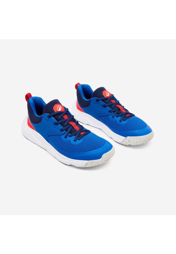 Buty sportowe dla dzieci Decathlon Playful Fast Laces. Kolor: czerwony, wielokolorowy, niebieski. Materiał: kauczuk, tkanina. Szerokość cholewki: normalna