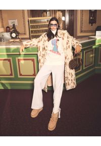 Inuikii - INUIKII CLASSIC LOW PLATFORM Śniegowce damskie. Kolor: beżowy. Materiał: materiał, guma, wełna. Szerokość cholewki: normalna. Sezon: zima. Obcas: na platformie #2