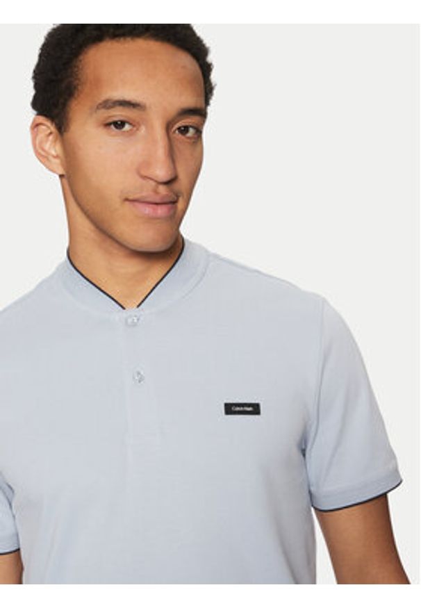 Calvin Klein Polo K10K114139 Niebieski Regular Fit. Typ kołnierza: polo. Kolor: niebieski. Materiał: bawełna