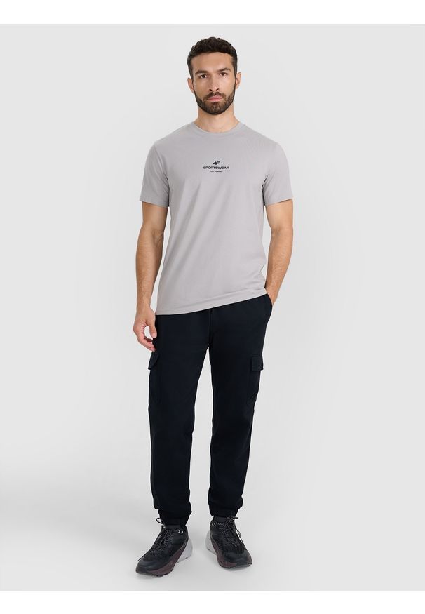 4f - 4F T-shirt regular z nadrukiem męski - szary 3XL. Okazja: na co dzień. Kolor: szary. Materiał: jersey, materiał, bawełna. Długość rękawa: krótki rękaw. Długość: krótkie. Wzór: nadruk. Styl: klasyczny, sportowy, casual