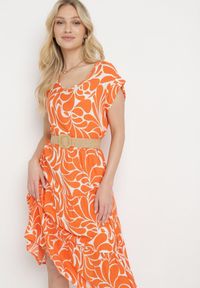 Born2be - Pomarańczowa Sukienka z Szerokimi Falbanami na Dole i Krótkimi Rękawami z Wiskozy Trioa. Kolor: pomarańczowy. Materiał: wiskoza. Długość rękawa: krótki rękaw. Sezon: lato #5