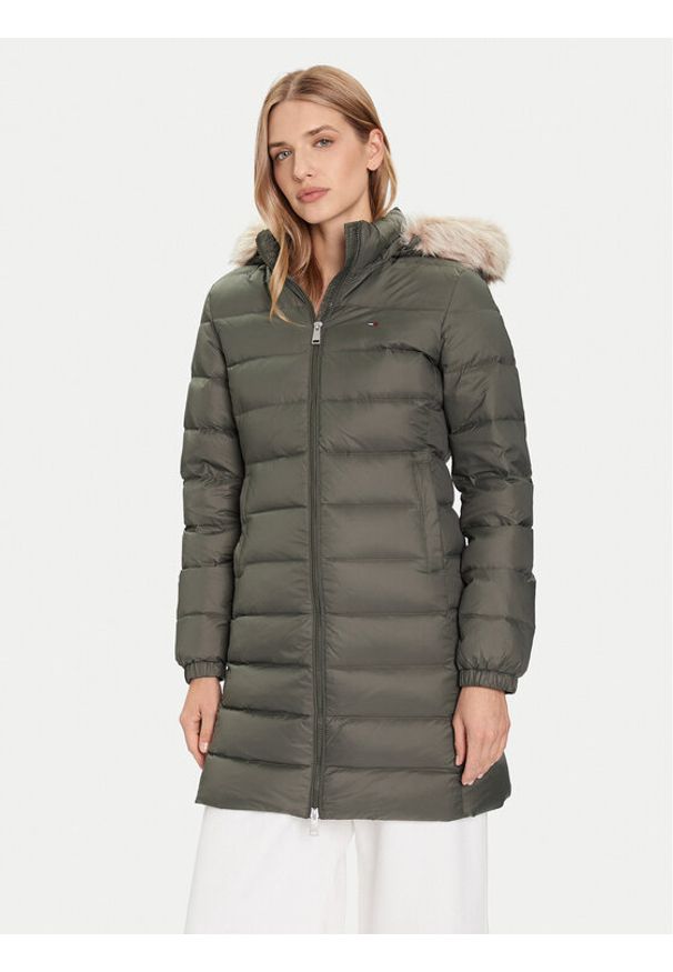 Tommy Jeans Kurtka puchowa Essential DW0DW18864 Zielony Slim Fit. Kolor: zielony. Materiał: syntetyk