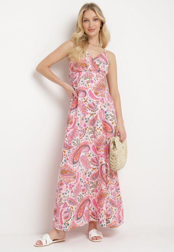 Born2be - Różowa Letnia Sukienka we Wzór Paisley z Regulowanymi Ramiączkami i Sznurkiem w Talii Viafina. Okazja: na spacer. Typ kołnierza: dekolt w serek. Kolor: różowy. Materiał: tkanina. Długość rękawa: na ramiączkach. Wzór: paisley. Sezon: lato. Styl: klasyczny