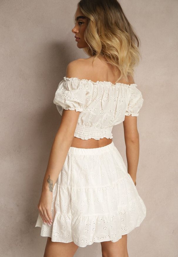 Renee - Jasnobeżowy Bawełniany Komplet Ażurowy Krótki Top Spódnica z Gumką w Pasie Igue. Kolor: beżowy. Materiał: bawełna. Wzór: ażurowy