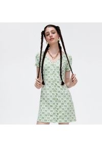 Cropp - Wzorzysta sukienka - Zielony. Kolor: zielony