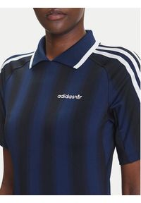 Adidas - adidas Sukienka codzienna Football Inspired Graphic JW5143 Granatowy Regular Fit. Okazja: na co dzień. Kolor: niebieski. Materiał: syntetyk. Typ sukienki: proste. Styl: casual #4
