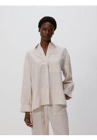 Reserved - Koszula z efektem gniecenia - beżowy. Kolor: beżowy. Materiał: wiskoza, tkanina #1