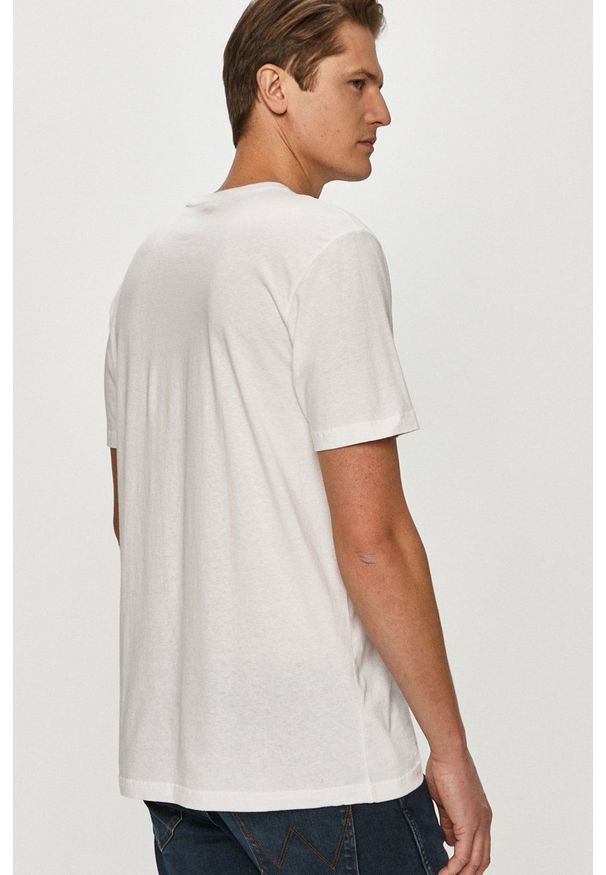 Lee - T-shirt. Okazja: na co dzień. Kolor: biały. Materiał: bawełna, dzianina. Wzór: nadruk. Styl: casual