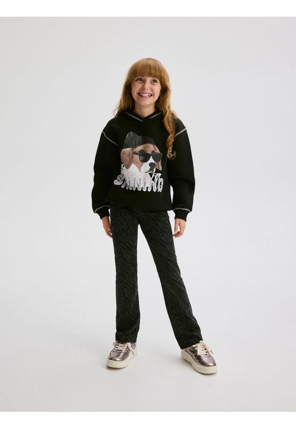 Reserved - Wzorzyste spodnie flare - ciemnoszary. Kolor: szary. Materiał: bawełna