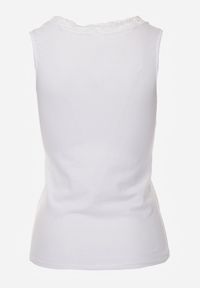 Renee - Biały Bieliźniany Top z Bawełny z Siateczkową Wstawką i Koronką Beranela. Kolor: biały. Materiał: bawełna, koronka. Wzór: koronka #5