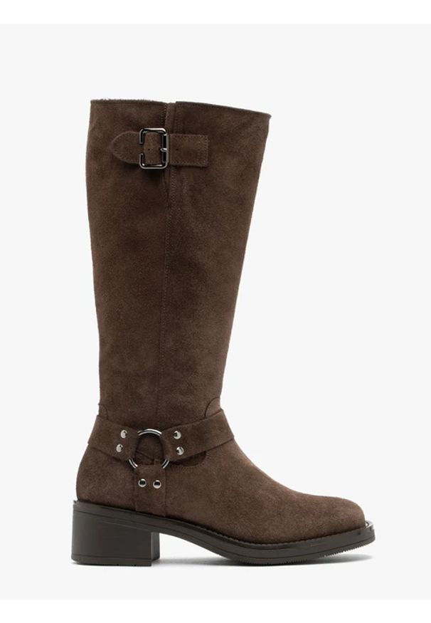 Ryłko - Brązowe kozaki biker boots ze skóry welurowej. Zapięcie: zamek. Kolor: brązowy. Materiał: welur, skóra. Szerokość cholewki: normalna. Obcas: na obcasie. Styl: street. Wysokość obcasa: średni