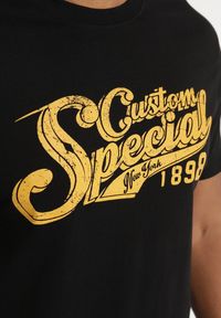 Born2be - Czarna Bawełniana Koszulka z Nadrukiem z Napisem Mepize. Okazja: na co dzień. Kolor: czarny. Materiał: bawełna. Wzór: nadruk, napisy. Styl: klasyczny, casual, elegancki #3