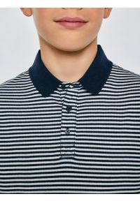 Big-Star - Koszulka chłopięca polo w paski granatowa Fiker 403. Typ kołnierza: polo. Kolor: niebieski. Materiał: dzianina. Długość rękawa: krótki rękaw. Długość: krótkie. Wzór: paski. Styl: klasyczny, sportowy #3