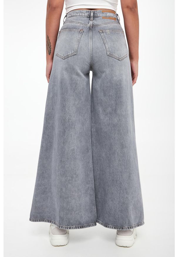 Liu Jo - Jeansy damskie z wysokim stanem LIU JO. Stan: podwyższony