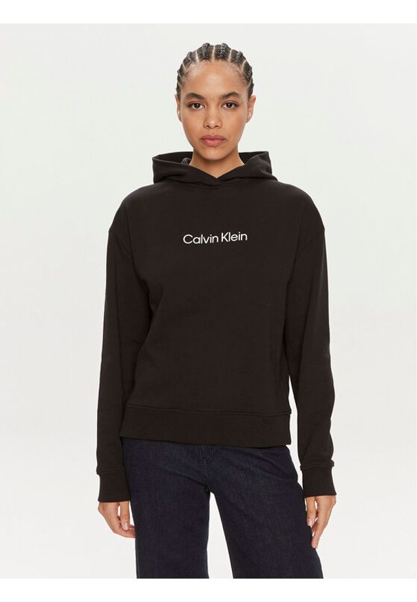 Calvin Klein Bluza Hero Logo K20K205449 Czarny Regular Fit. Kolor: czarny. Materiał: bawełna
