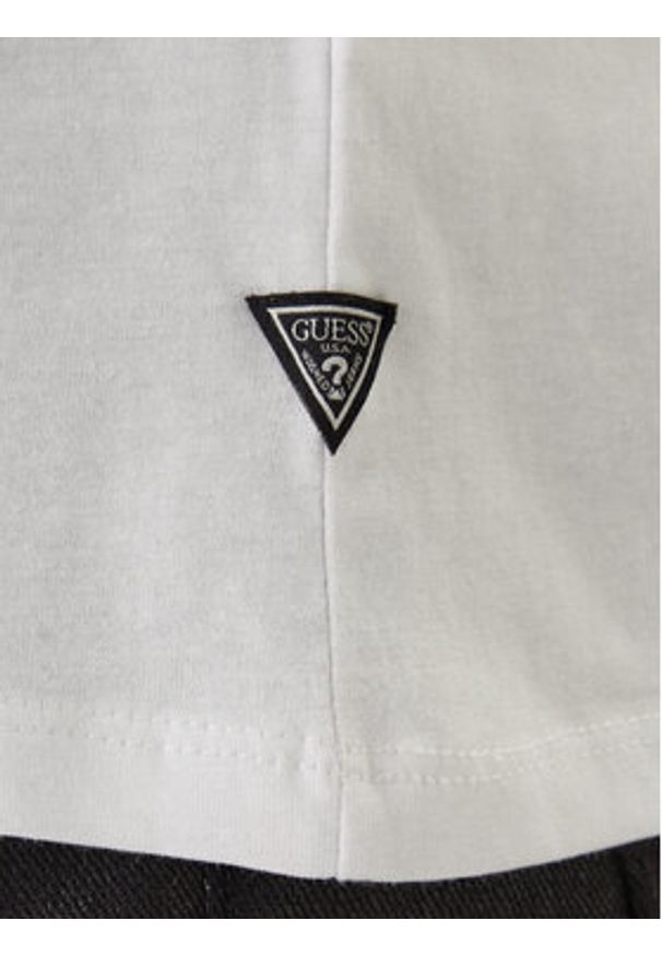 Guess T-Shirt M6RI01 I3Z14 Biały Regular Fit. Kolor: biały. Materiał: bawełna