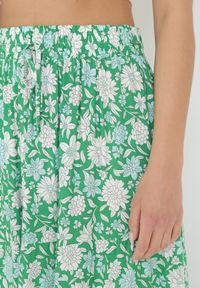 Born2be - Zielona Spódnica Maxi Bawełniana w Kwiaty Shimine. Kolor: zielony. Materiał: bawełna. Wzór: kwiaty #4