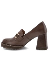 Brązowe Półbuty Armodo Skórzane Obuwie Damskie. Zapięcie: sprzączka. Kolor: brązowy. Materiał: skóra. Obcas: na obcasie. Styl: klasyczny, elegancki. Wysokość obcasa: średni #6