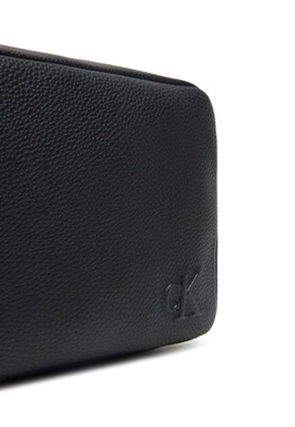 Calvin Klein Jeans Saszetka Cargo Camera Bag LV04G3081G Czarny. Kolor: czarny. Materiał: skóra