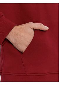 Tommy Jeans Bluza Badge DM0DM17988 Czerwony Regular Fit. Kolor: czerwony. Materiał: bawełna