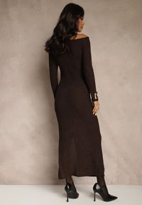 Renee - Brązowa Sukienka o Dopasowanym Kroju Ozdobiona Metaliczną Aplikacją Reittia. Okazja: na imprezę. Kolor: brązowy. Wzór: aplikacja. Sezon: wiosna #2