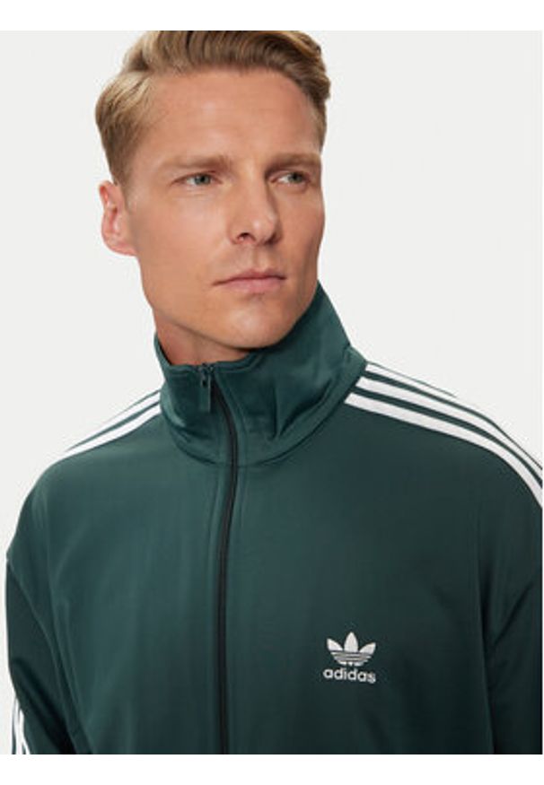 Adidas - adidas Bluza adicolor Classics Firebird IY9892 Zielony Loose Fit. Kolor: zielony. Materiał: syntetyk