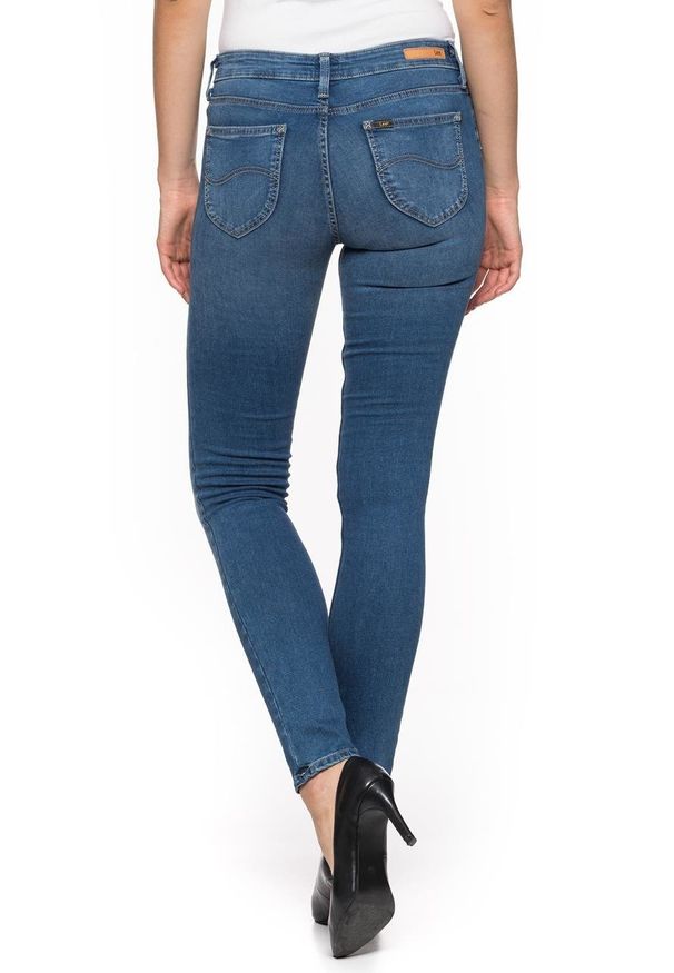 Lee - SPODNIE DAMSKIE LEE SCARLETT BLUE FOG L526HMFM. Styl: elegancki
