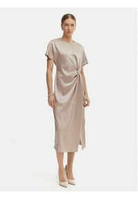 Rinascimento Sukienka koktajlowa CFC0127457003 Beżowy Regular Fit. Kolor: beżowy. Materiał: syntetyk. Styl: wizytowy #2