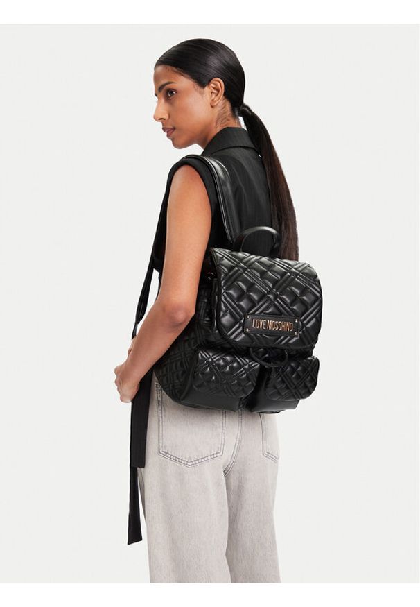Love Moschino - LOVE MOSCHINO Plecak JC4119PP0NLA0000 Czarny. Kolor: czarny. Materiał: skóra