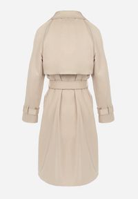 Born2be - Beżowy Płaszcz Długi Trencz z Paskiem Ozrage. Kolor: beżowy. Długość: długie. Sezon: wiosna, jesień. Styl: elegancki, sportowy #5