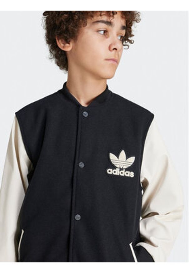 Adidas - adidas Kurtka bomber adicolor IY7505 Czarny Regular Fit. Kolor: czarny. Materiał: syntetyk