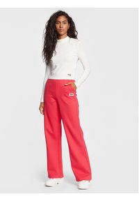 Fila Spodnie dresowe Torreblanca FAW0237 Różowy Regular Fit. Kolor: różowy. Materiał: dresówka, wiskoza #2