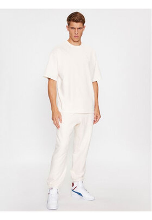Puma T-Shirt Better Classics 621315 Écru Regular Fit. Materiał: bawełna