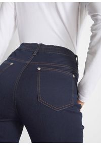 bonprix - Dżinsy o kroju slim fit, mid waist, z wygodnym paskiem. Kolor: niebieski